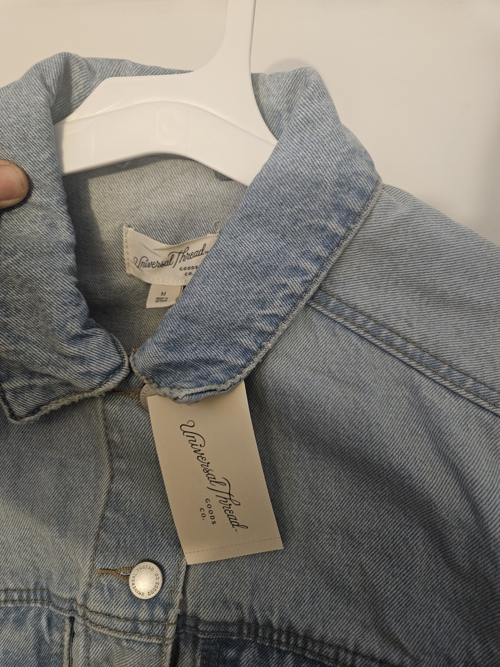 Universal Thread Light Wash Denim Jacket - Pale Blue